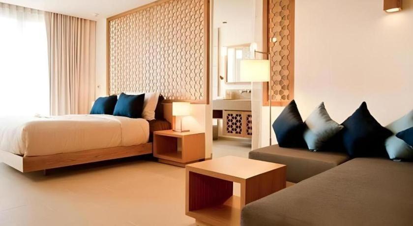Cwd Hotel Hanoi Exterior photo