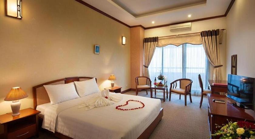 Cwd Hotel Hanoi Exterior photo